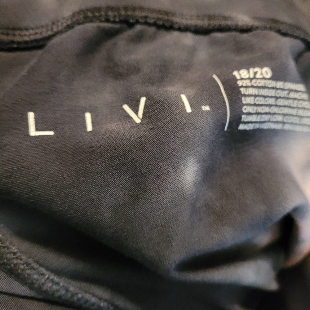 Li v i active wear - Picture 5 of 5